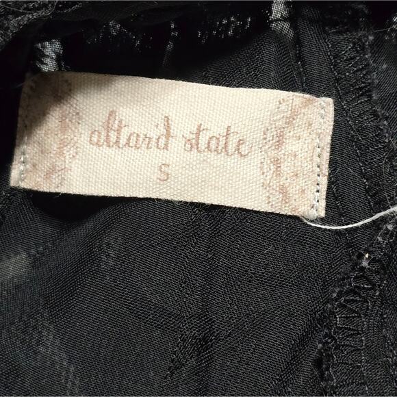 Altar'd State Chic Black Lace Burnout Velvet Slightly Sheer Peplum Blouse Size S - Picture 6 of 6